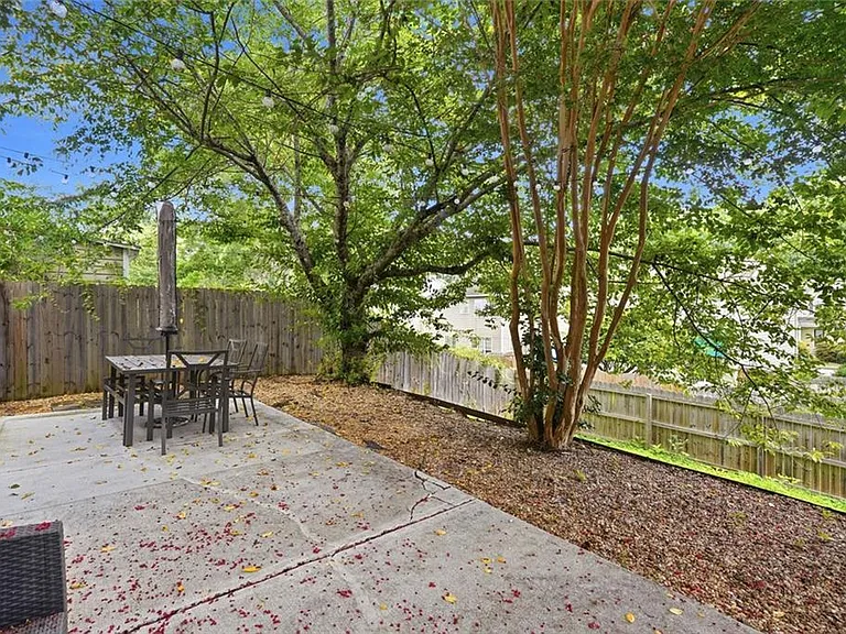 513 Stepney Ct SE — Photo 29