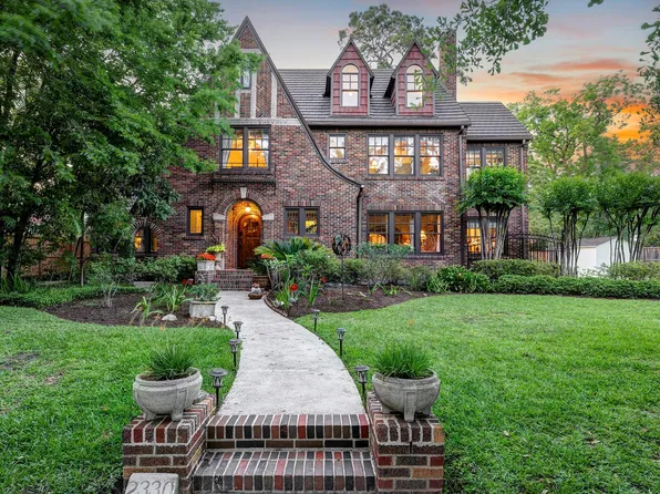 2330 Glen Haven Blvd, Houston, TX 77030