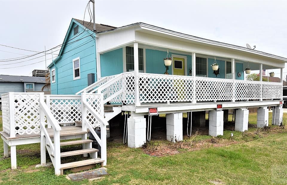 1st image of 1318 E Bayshore Dr