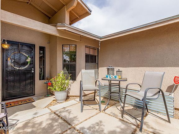 4th image of 9701 N Donegal Pl