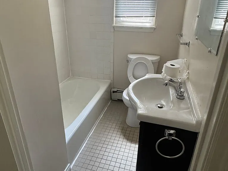657 Childs Ave — Photo 17