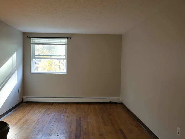 Keene Apartments — Photo 13