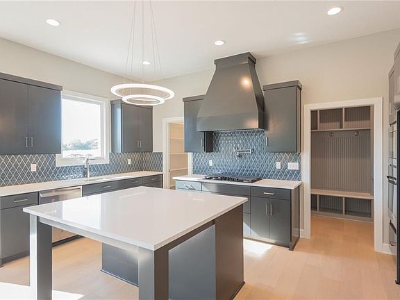 7th image of this home