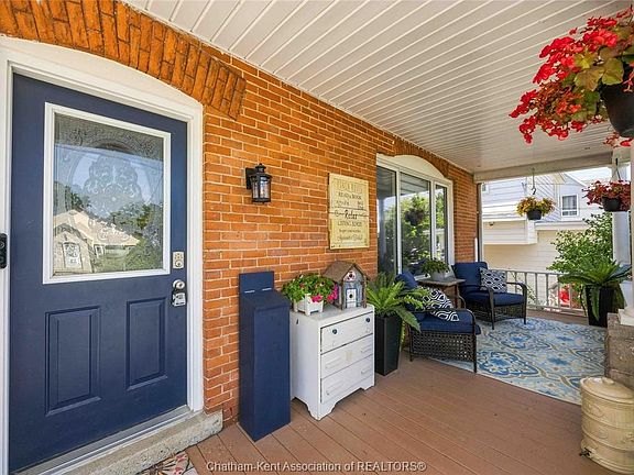 5th image of 1033 James St