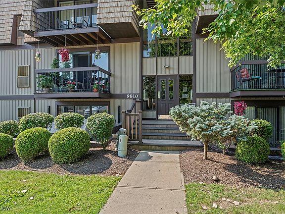 3rd image of 9810 Cove Dr Unit 16H
