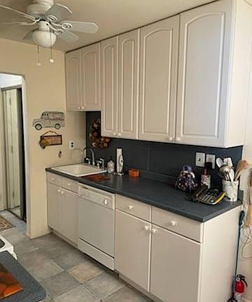 3rd image of 168 Amberly Dr Unit E