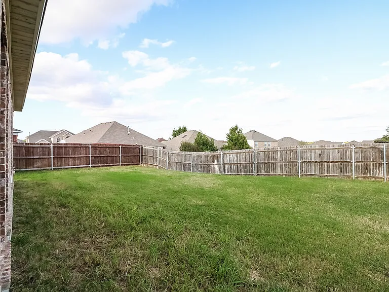 7905 Raton Ridge Ln — Photo 15