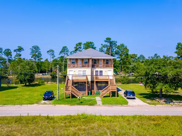 321 Lac Bleu Ave, Pass Christian, MS 39571
