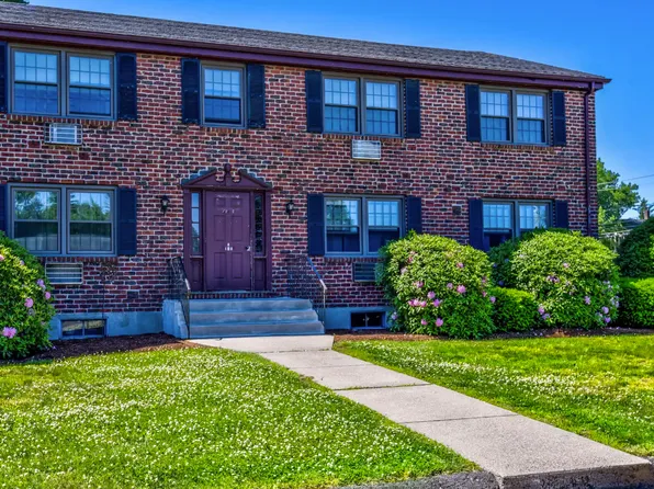 Candlelight Apartments, 80 House St, Glastonbury, CT 06033