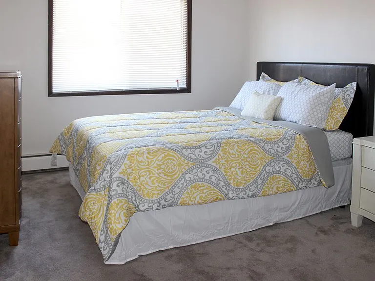 Autumn Ridge Apartments — Photo 9