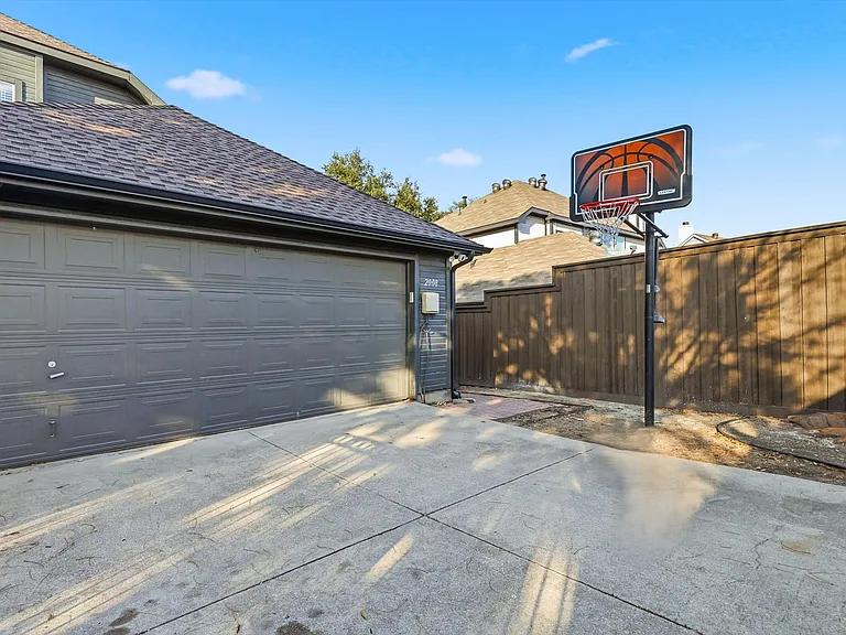 2008 Vista Dr — Photo 39