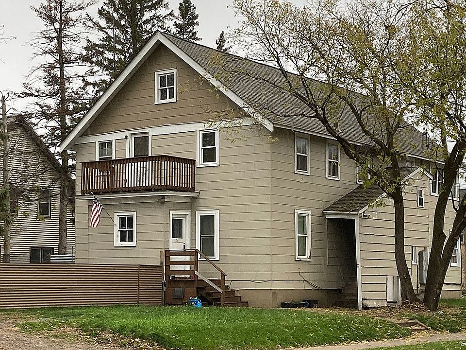 1st image of 226 11th Ave N