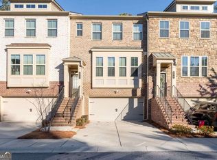 372 Provenance Dr, Sandy Springs, GA 30328