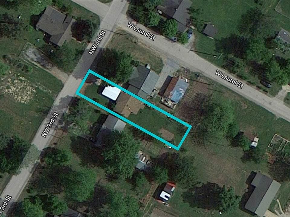 2nd image of 108 NW 3rd St