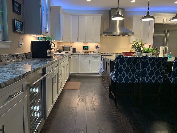 3rd image of 10450 Anzeiger Ave