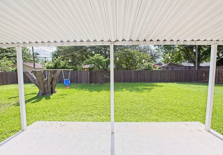304 S Grove Rd — Photo 5