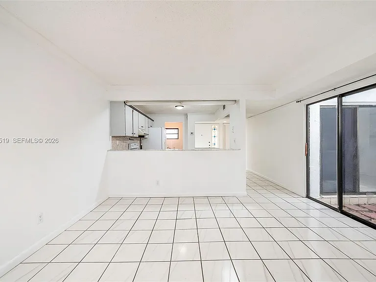 1220 SW 131st Place Cir W #1220 — Photo 7