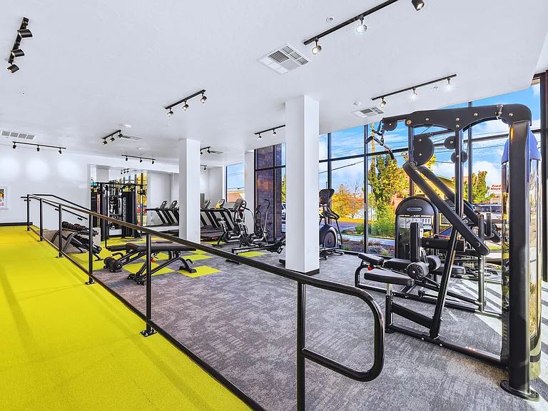 Franklin Amenities-6