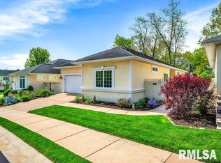 5704 W Deer Park Dr, Peoria, IL