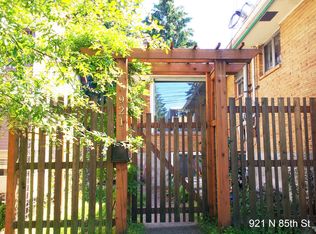 921 N 85th St, Seattle, WA 98103