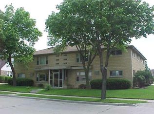 1321 - 98th St, West Allis, WI 53227