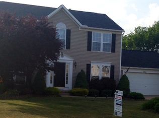 38642 Country Meadow Way, North Ridgeville, OH 44039