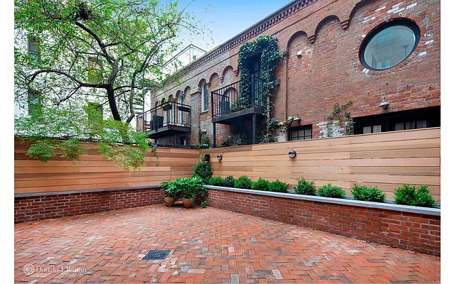 Sold by Douglas Elliman | media 22