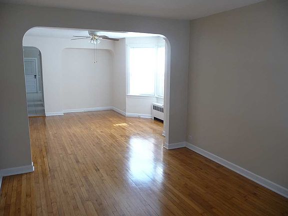 5th image of 4049 N Kolmar Ave