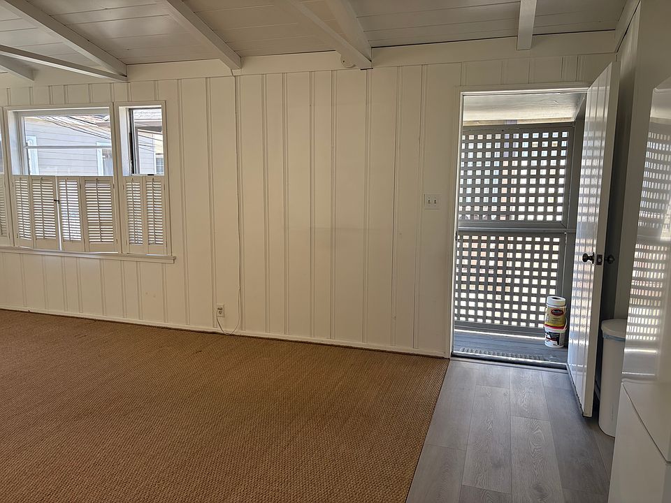 Private Entry into Great Room