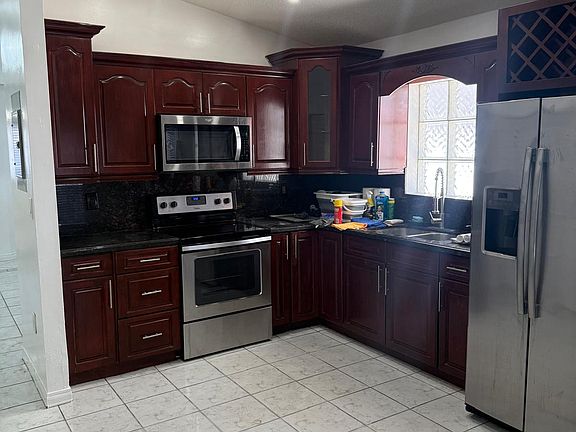 4th image of 12367 NW 98th Ave