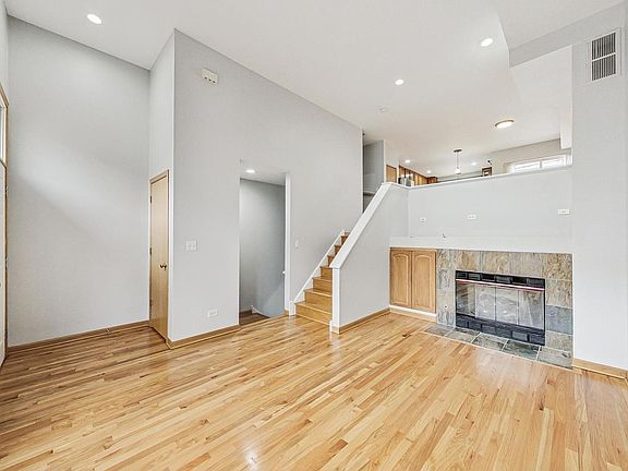 4th image of 4932 W Lawrence Ave APT J