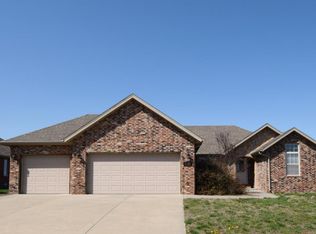 5777 W Alexa Ln, Springfield, MO 65802