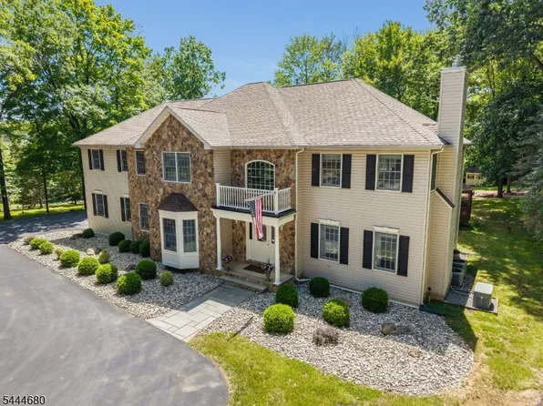 5 Elk Ridge Rd, Lebanon Twp., NJ 07830