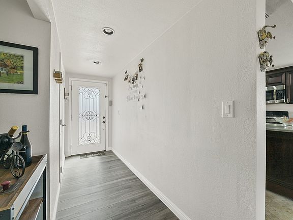 3rd image of 257 W Alcross St