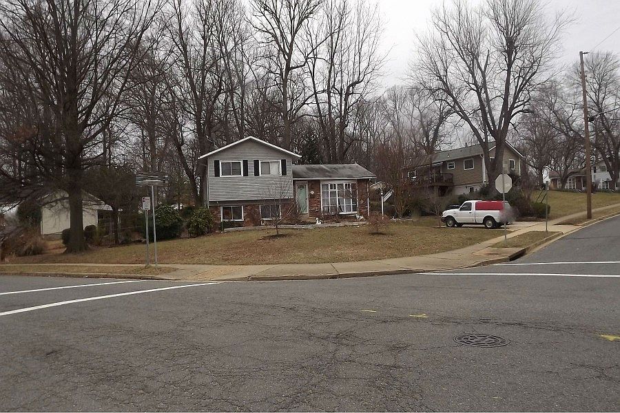 1st image of 4520 Mayfield Dr