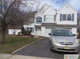 2 Beth Anne Way, Parlin, NJ 08859