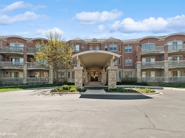 950 Augusta Way APT 307, Highland Park, IL 60035
