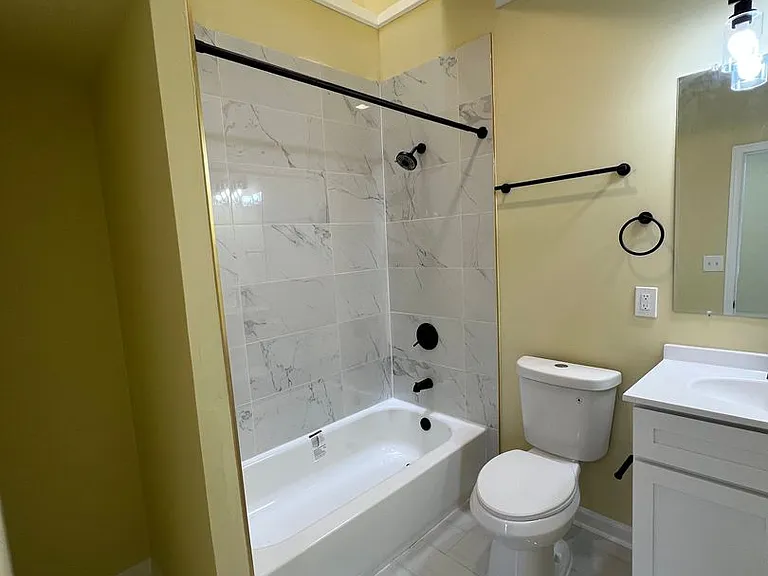 1725 Druid Hill Ave — Photo 18