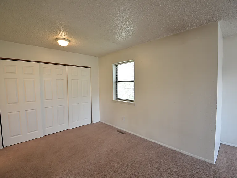 2927 Broadway St #2 — Photo 43