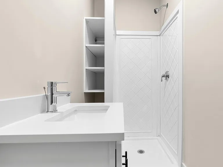 135 Harrishof St #2 — Photo 37