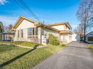 4617 Cumnor Rd, Downers Grove, IL 60515