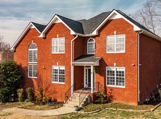 135 N Wynridge Way, Goodlettsville, TN 37072