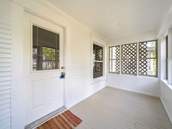 4th image of 428 Bates St