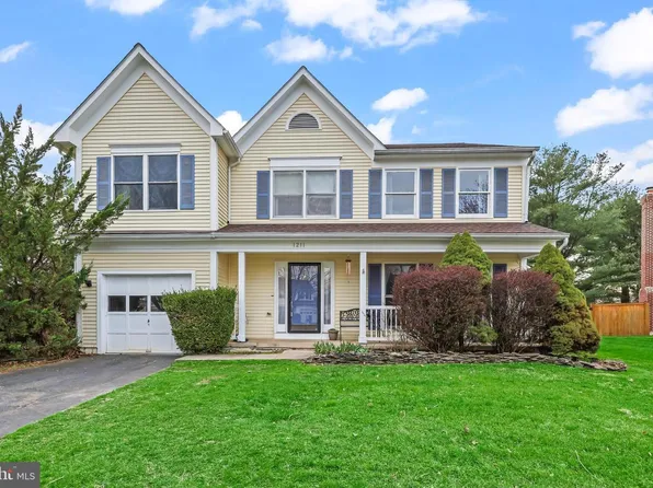 1211 Musket Ct NE, Leesburg, VA 20176