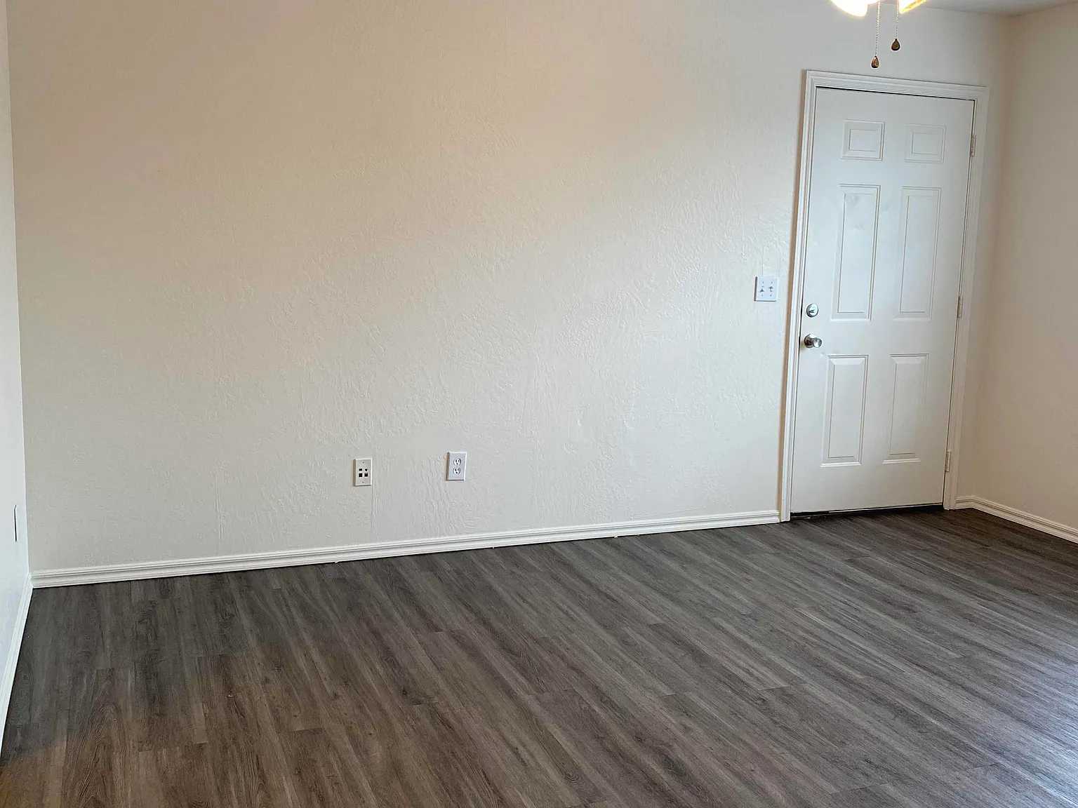 Stonebrook Apartments — Photo 4
