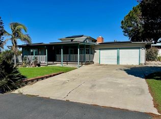 880 Crest View Rd, Vista, CA 92081
