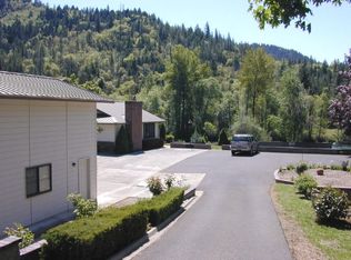 24660 Hwy 62, Trail, OR