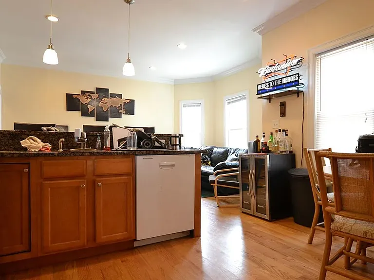 5 Benson St — Photo 8