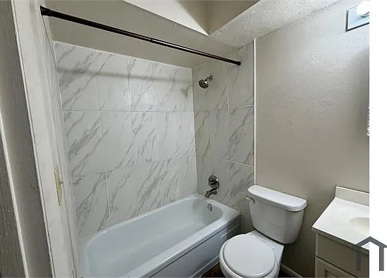 1025 Shackelford Rd — Photo 10