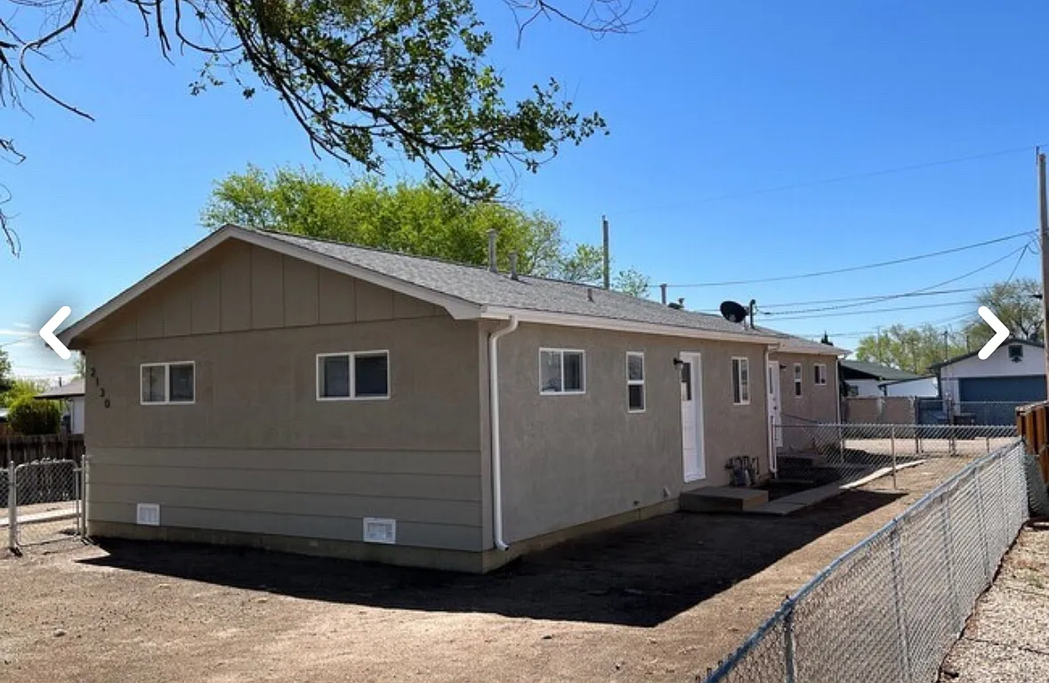 Building Photo - 2130 E 6th St #2130